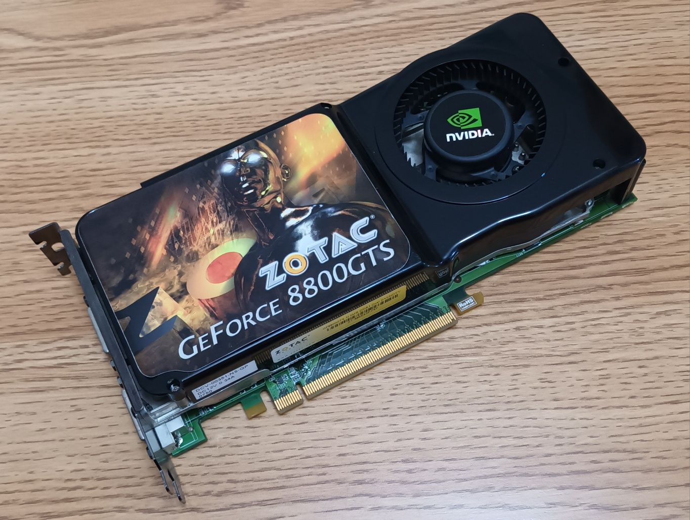 Placa gráfica Zotac Geforce 8800GTS 512Mb de DDR3