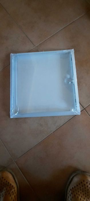 Drzwiczki metalowe rewizyjne biale 30×30.