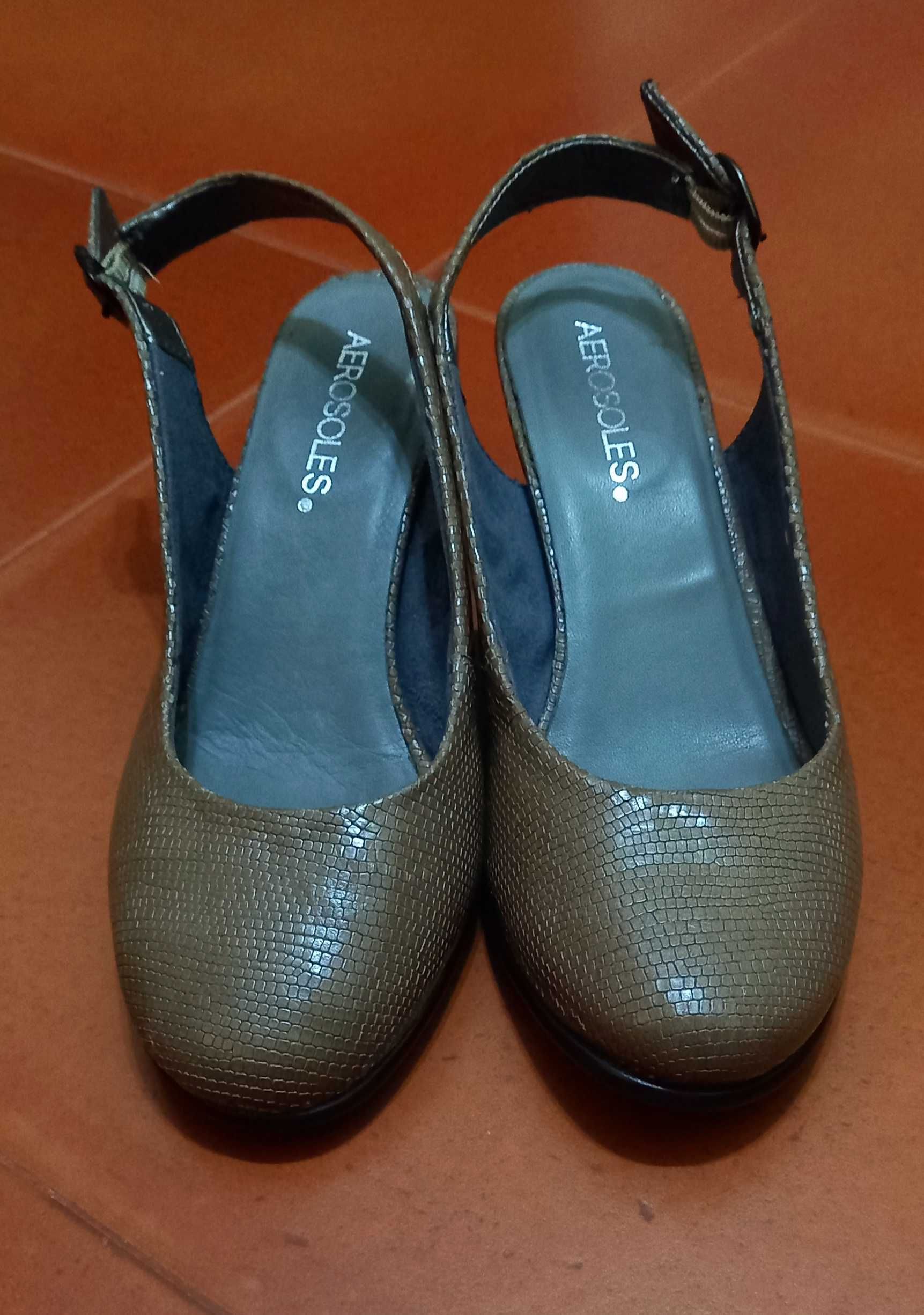 Sapatos de senhora 35