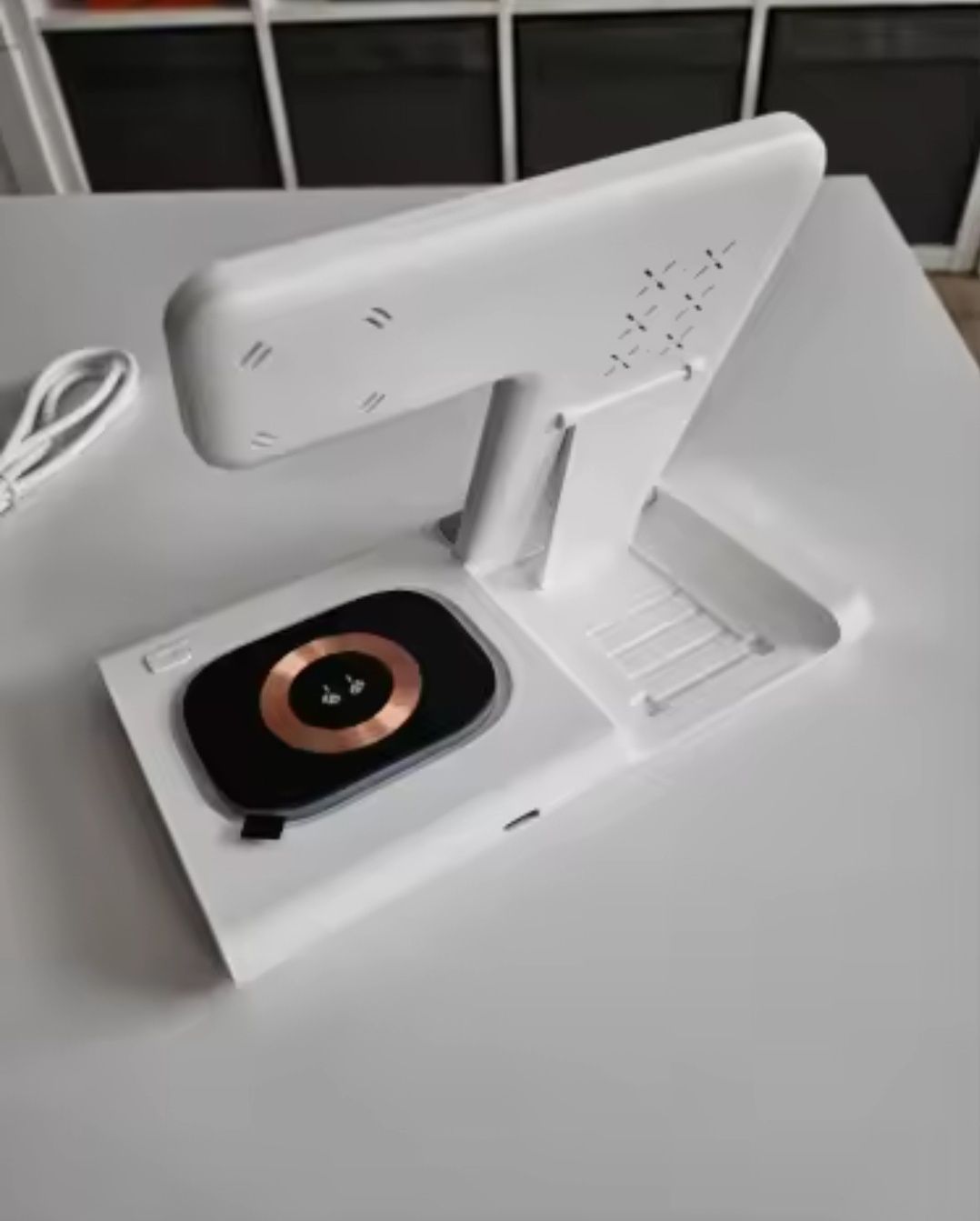 Carregador sem fio telemóvel relógio e fones