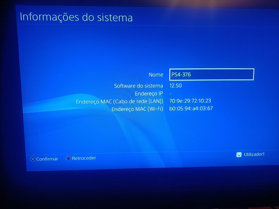 PlayStation 4 + comando + 2 jogos