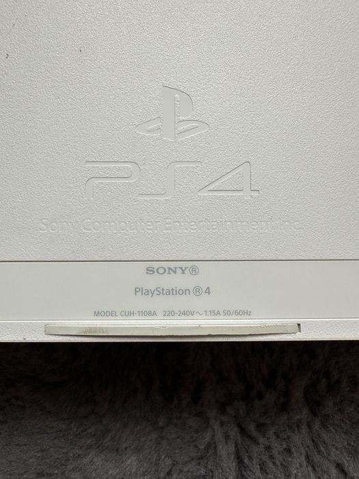 Sony PlayStation 4 З Джойстиком