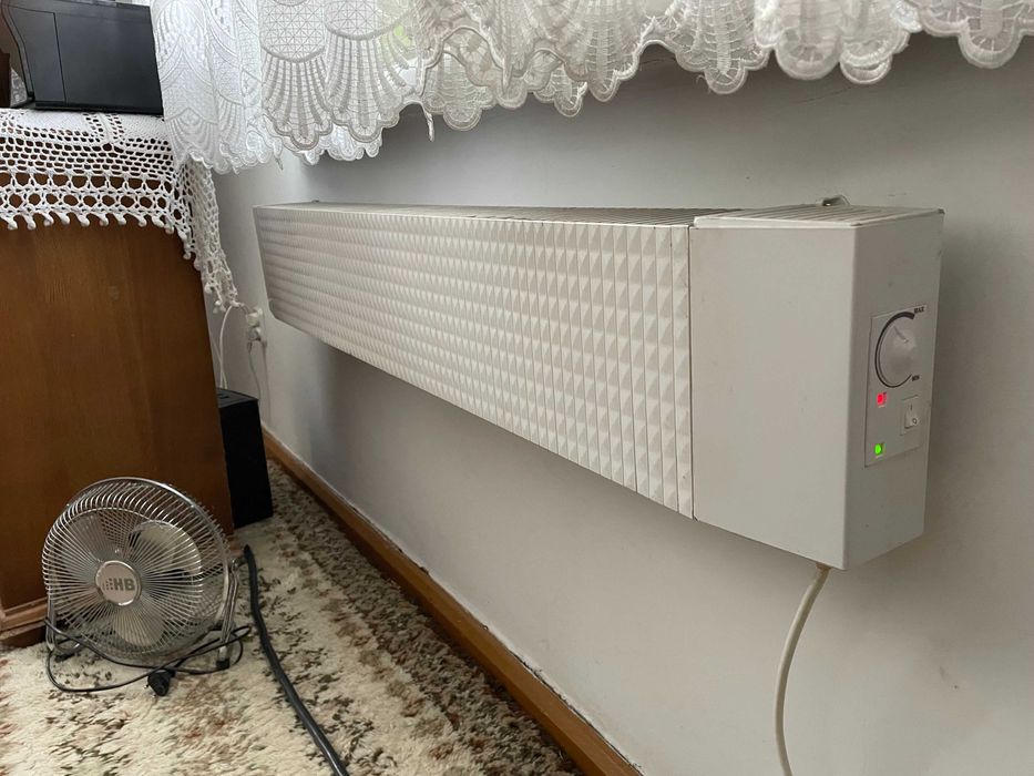 Grzejnik elektryczny z termoregulacją