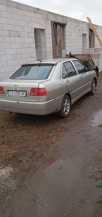 Чері Амулет                   .