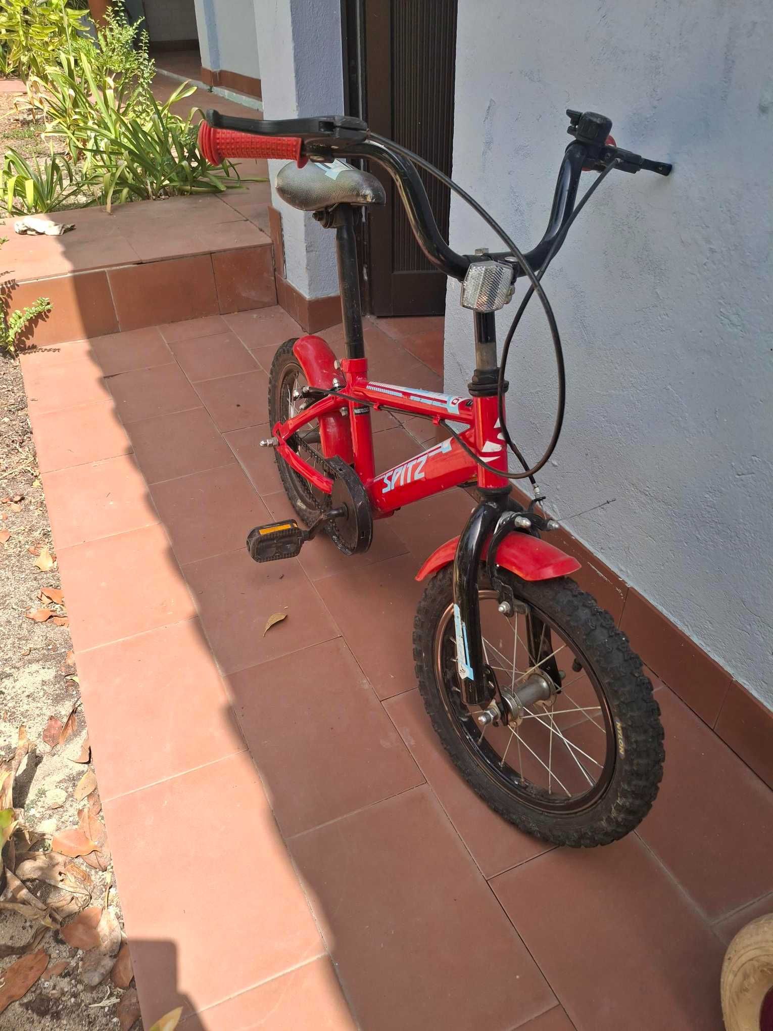 Bicicletas de criança usadas