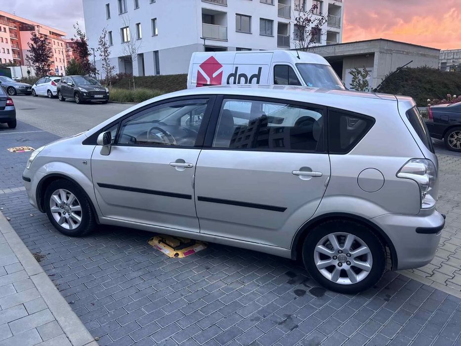 Toyota Corolla Verso Corolla Verso 1.8 LPG Hak 7 miejsc Kamera cofania