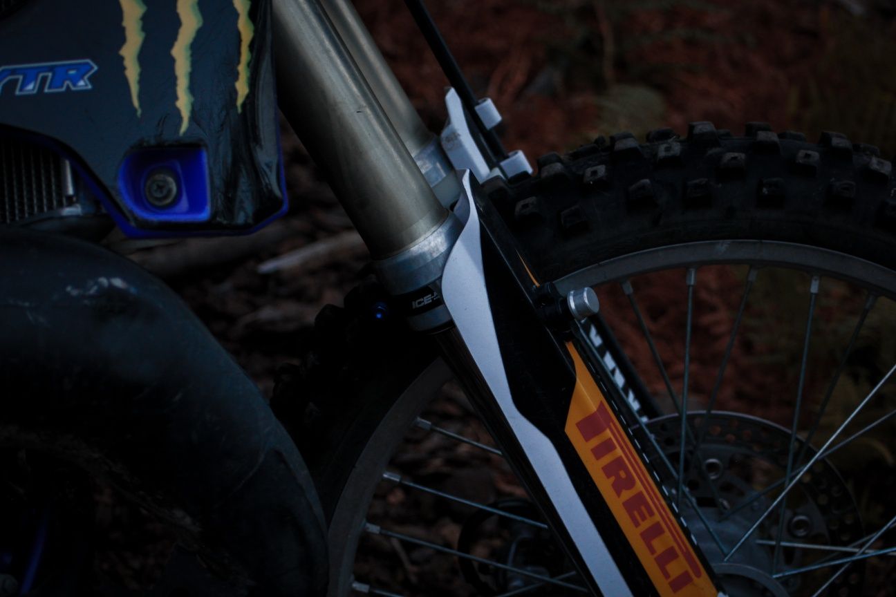 Yamaha yz 125 com extras