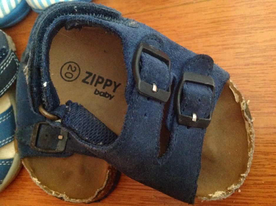 Sandálias t.20 e 21 menino