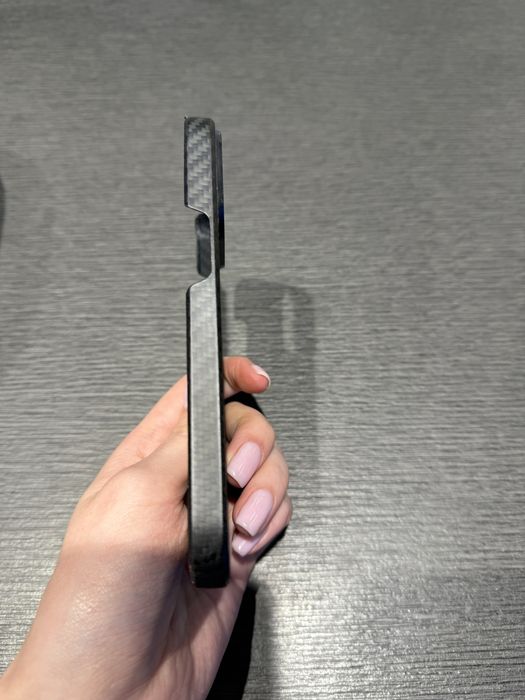 Зарядна станція Pitaka і чехол Pitaka 13 Pro