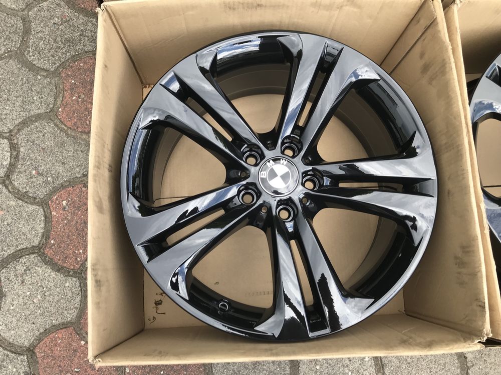 Felgi Bmw F30 f32 19 cali 5x120 czarne styling 401 3 4 gt oryginał