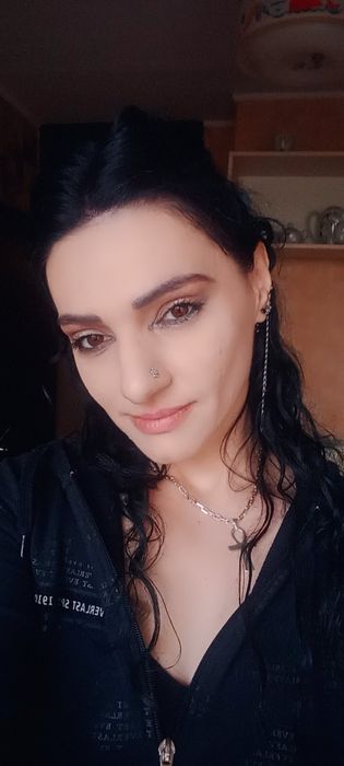 Няня  2-3 дня в неделю. Левый правый берег