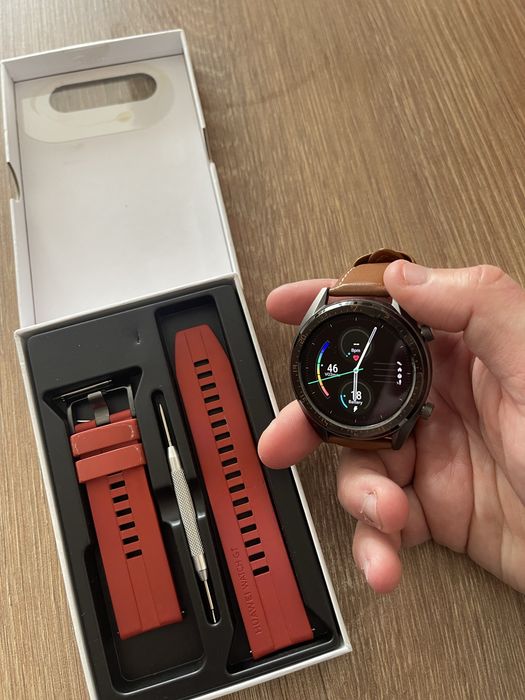Huawei watch gt.