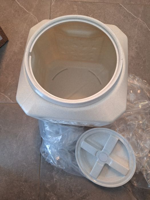 Gamma2 Vittles Vault Outback hermetyczny pojemnik na karmę dla zwierzą
