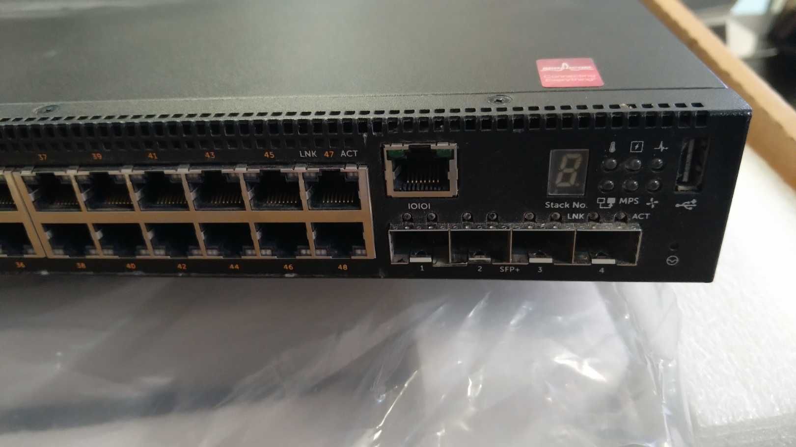 Switch DELL Networking N1548 P 48x 1GbE PLUS 4x 10GbE SFP