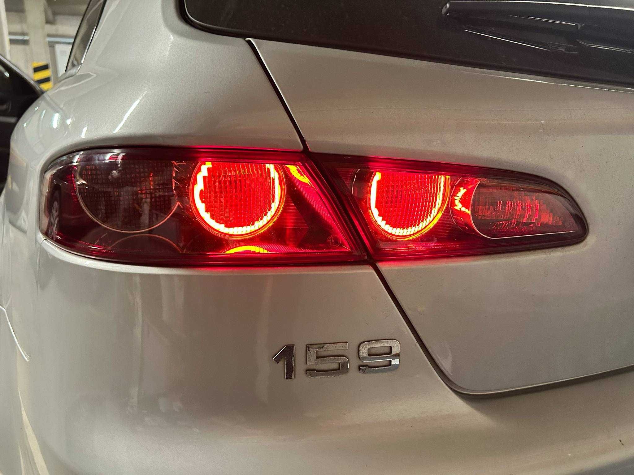 Lampy Alfa Romeo 159 tył - Ringi z motywem kierunkowskazu