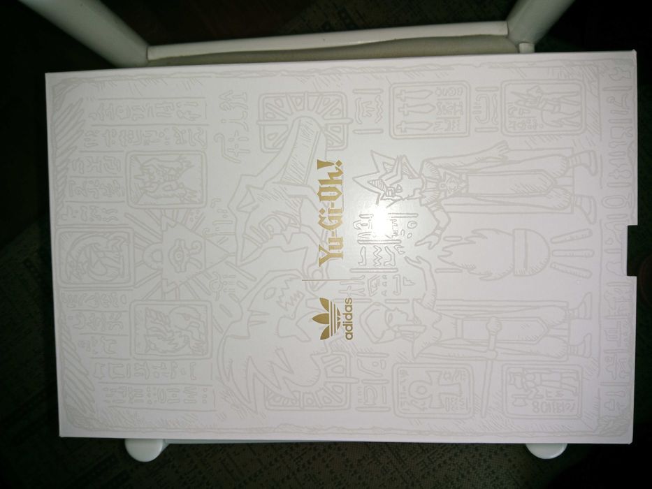 adidas ADI2000 - Yu-Gi-Oh! Dark Magician