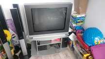 Telewizor Daewoo DTZ-29U3K z szafką