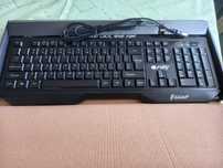 Klawiatura przewodowa podświetlana gaming Fury Hellfire 2 używana raz