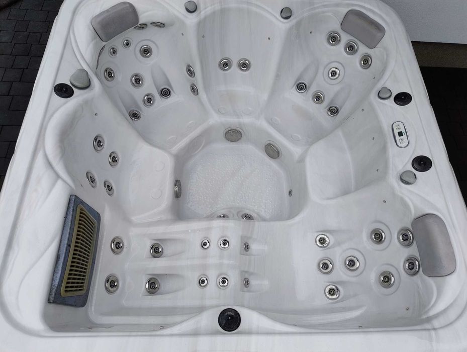 Jacuzzi Wellis Venus MY SPA całoroczne