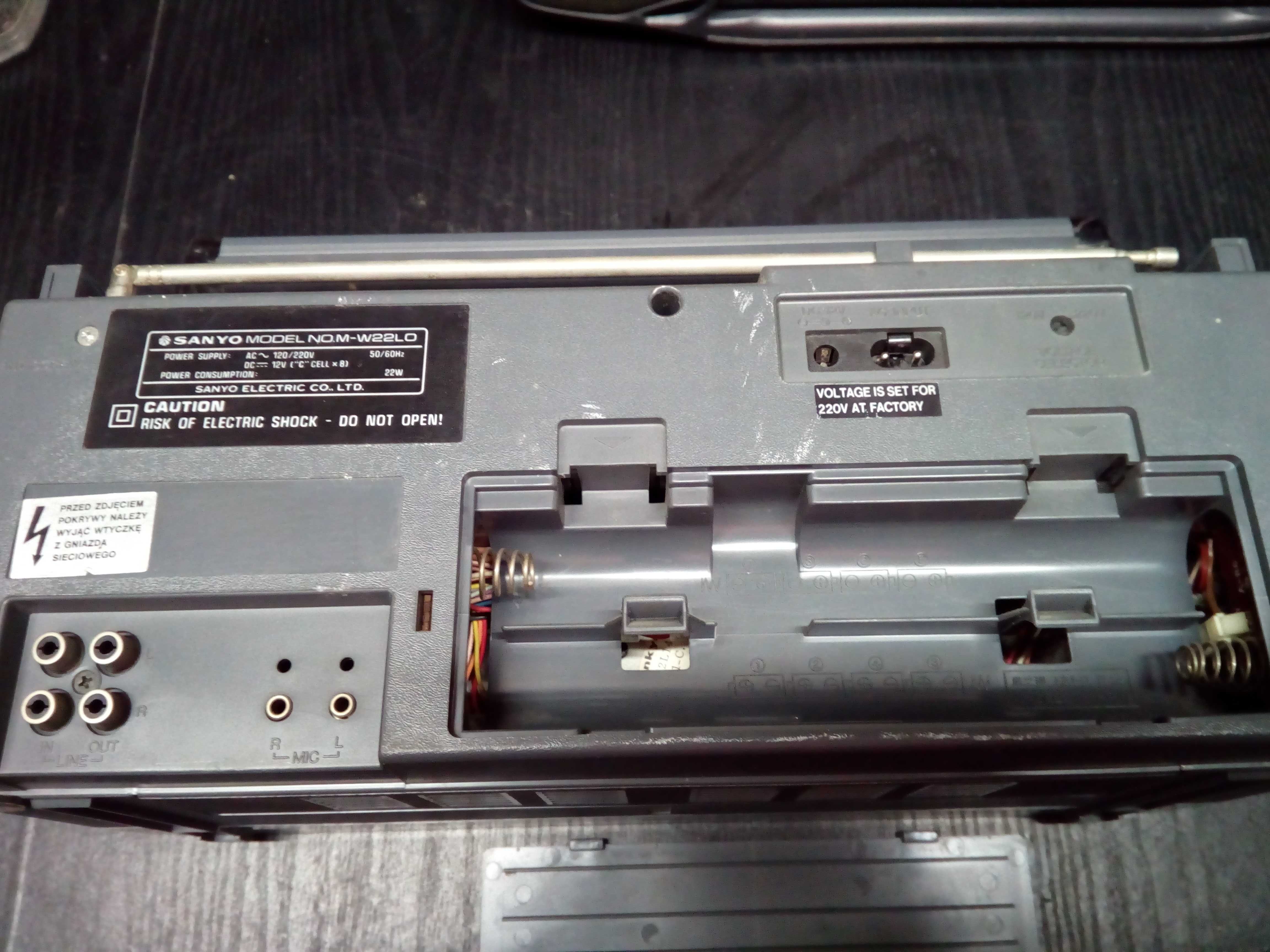 Boombox radio magnetofon aux radyjko sanyo