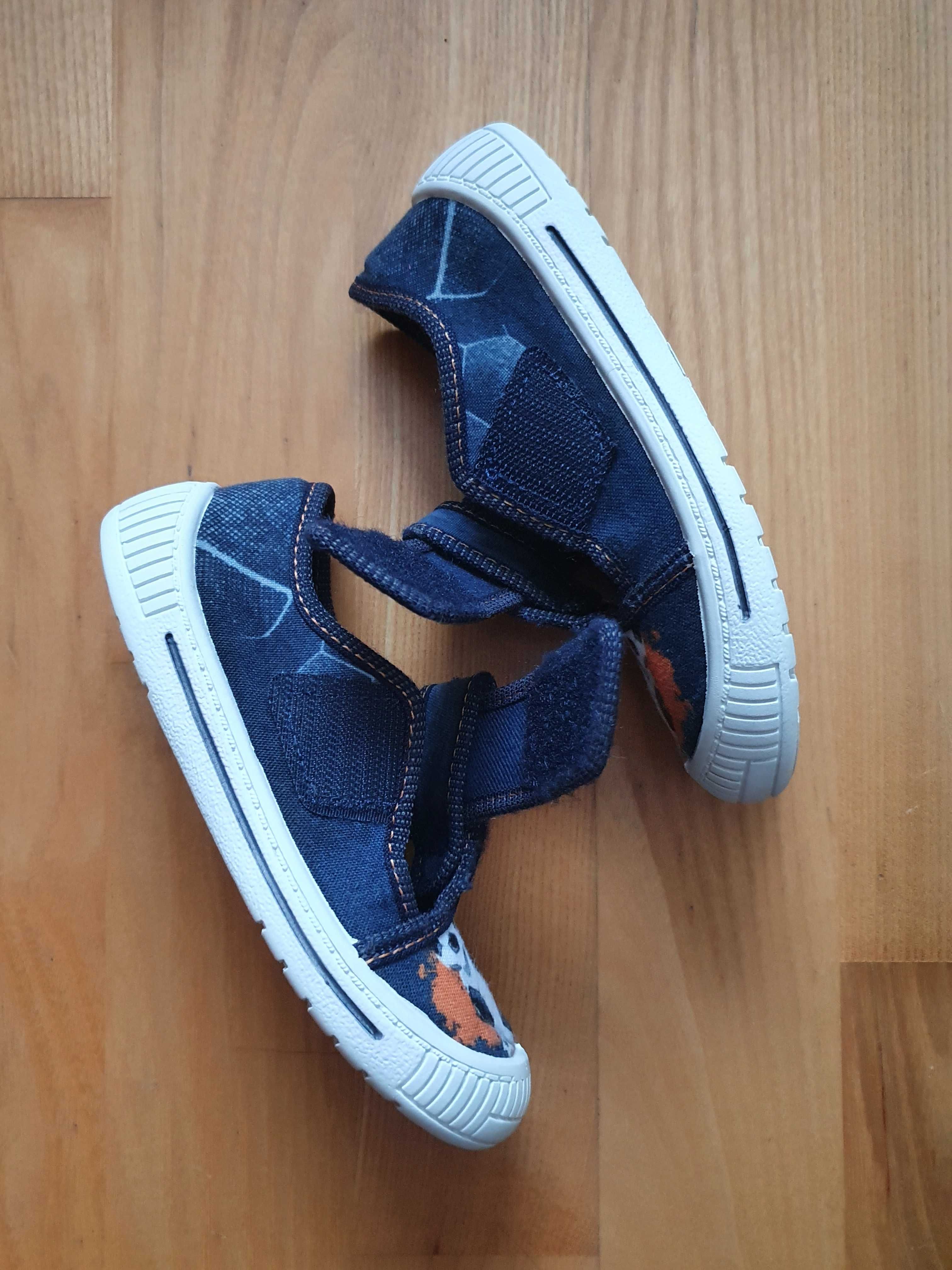 MB CCC kapcie pantofle buty dziecięce chłopięce na rzep rozm. 27