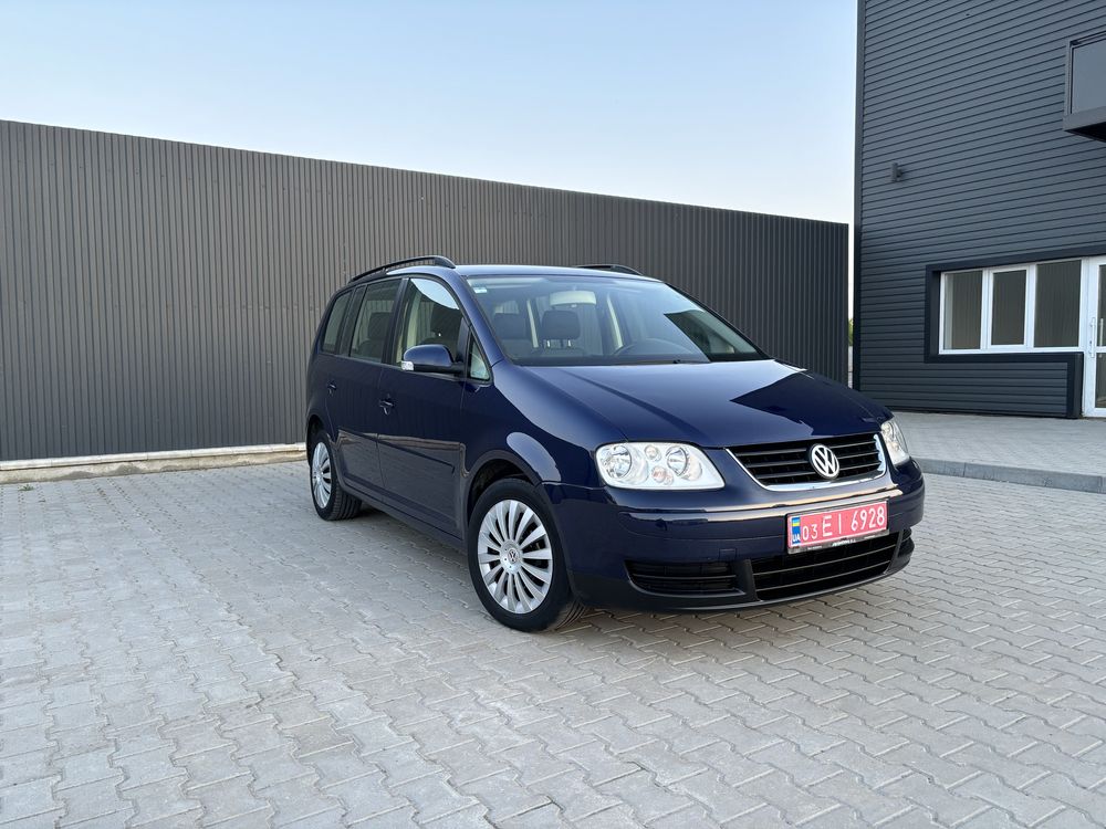 Свіжопригнаний Volkswagen Touran 1, 1.6MPI