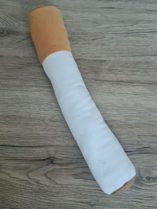 Papieros, zabawka z piszczykiem dla psa