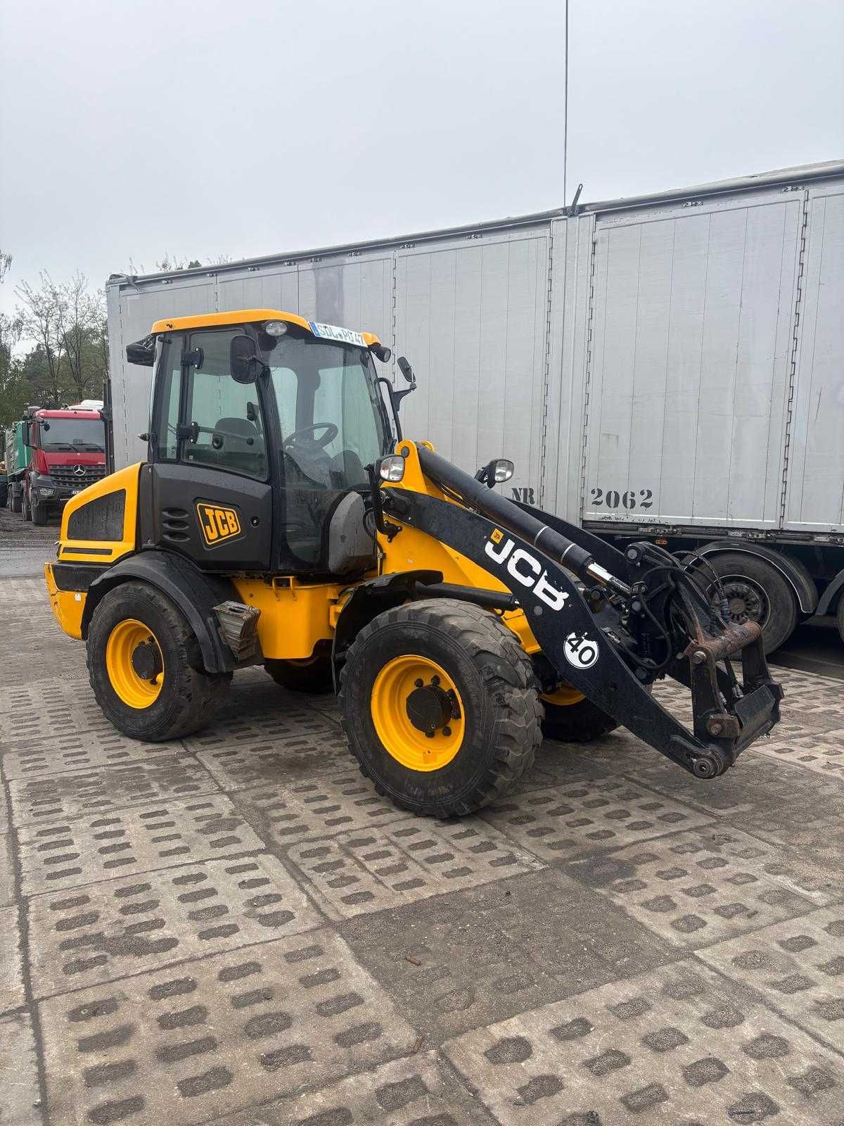 Ładowarka kołowa JCB 409 AGRI 2014r. w bardzo dobrym stanie