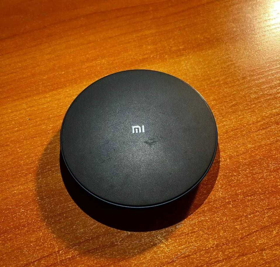 Беспроводная зарядка  // Xiaomi Wireless Charging