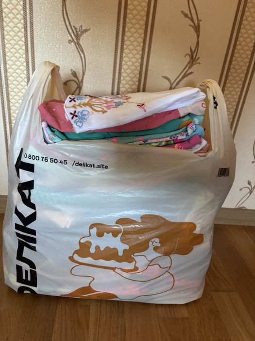 Пакет одягу на дівчинку 2-4р. Джинси, сукня, лосини