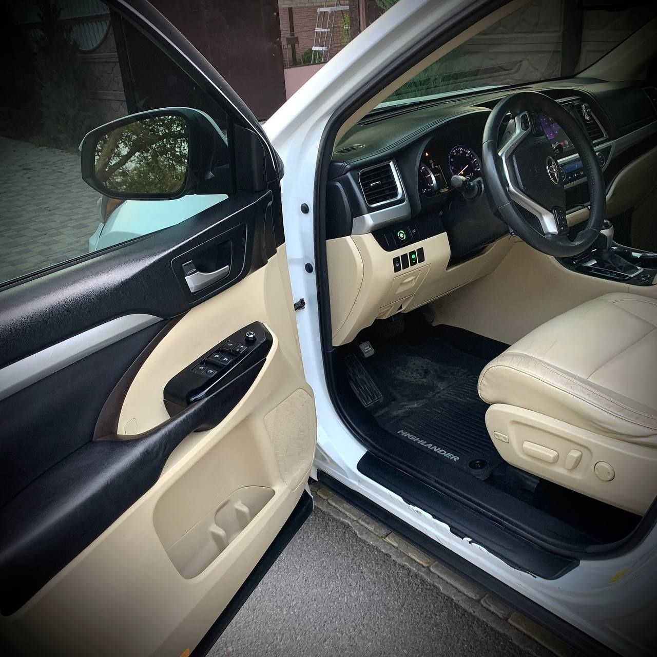 Toyota Highlander XLE 2016 3.5