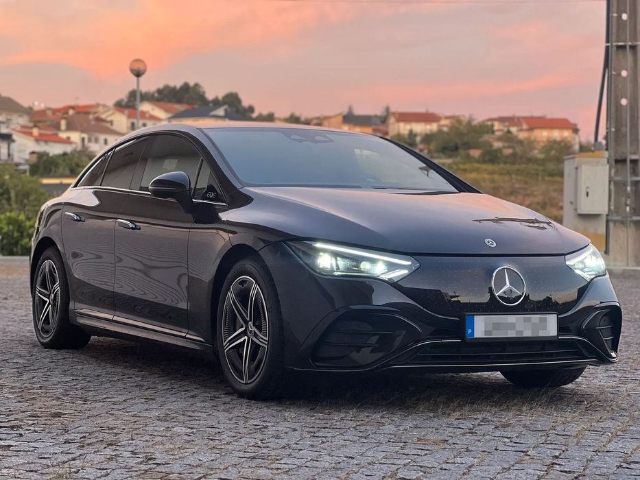 Mercedes-Benz EQE 300