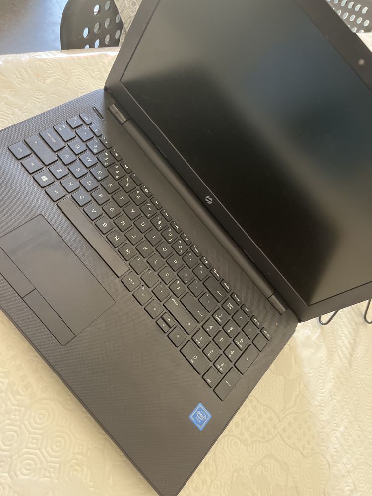HP NOTEBOOK 15-ra022nia Ecrã 15,6 HD (1366x768)