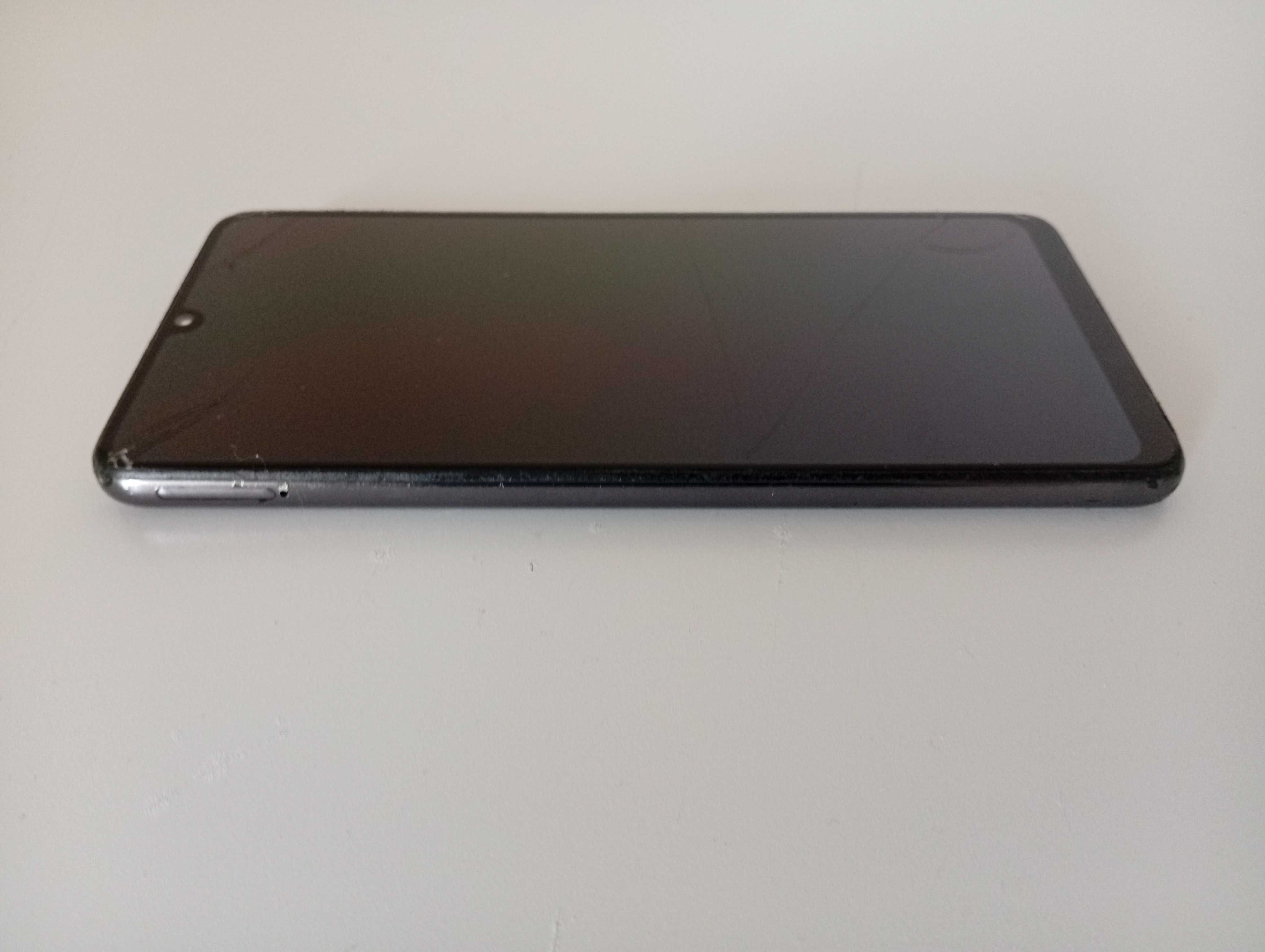 Samsung Galaxy A32 128 GB – Funciona bem – Câmara traseira partida