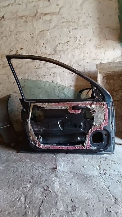 Opel omega b двері ляда