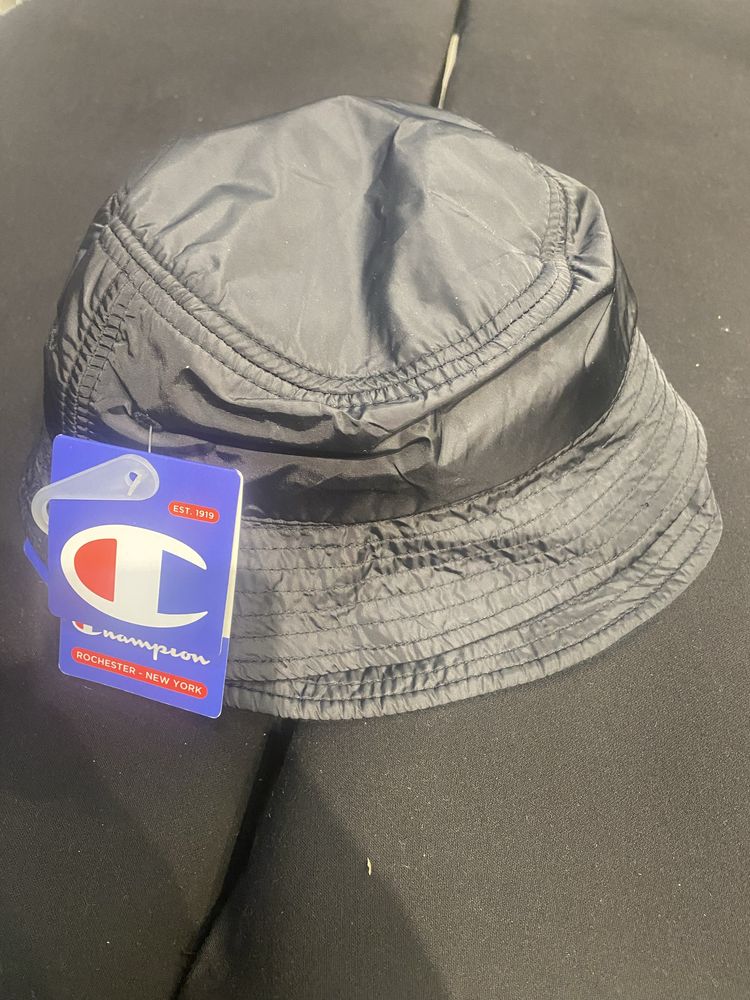 Bucket Hat Champion Script Logo Black