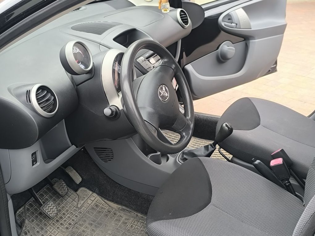 Toyota Aygo niski przebieg