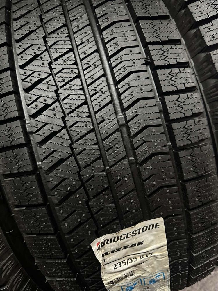 235/55/17 R17 Bridgestone Blizzak Ice 4шт нові зима
