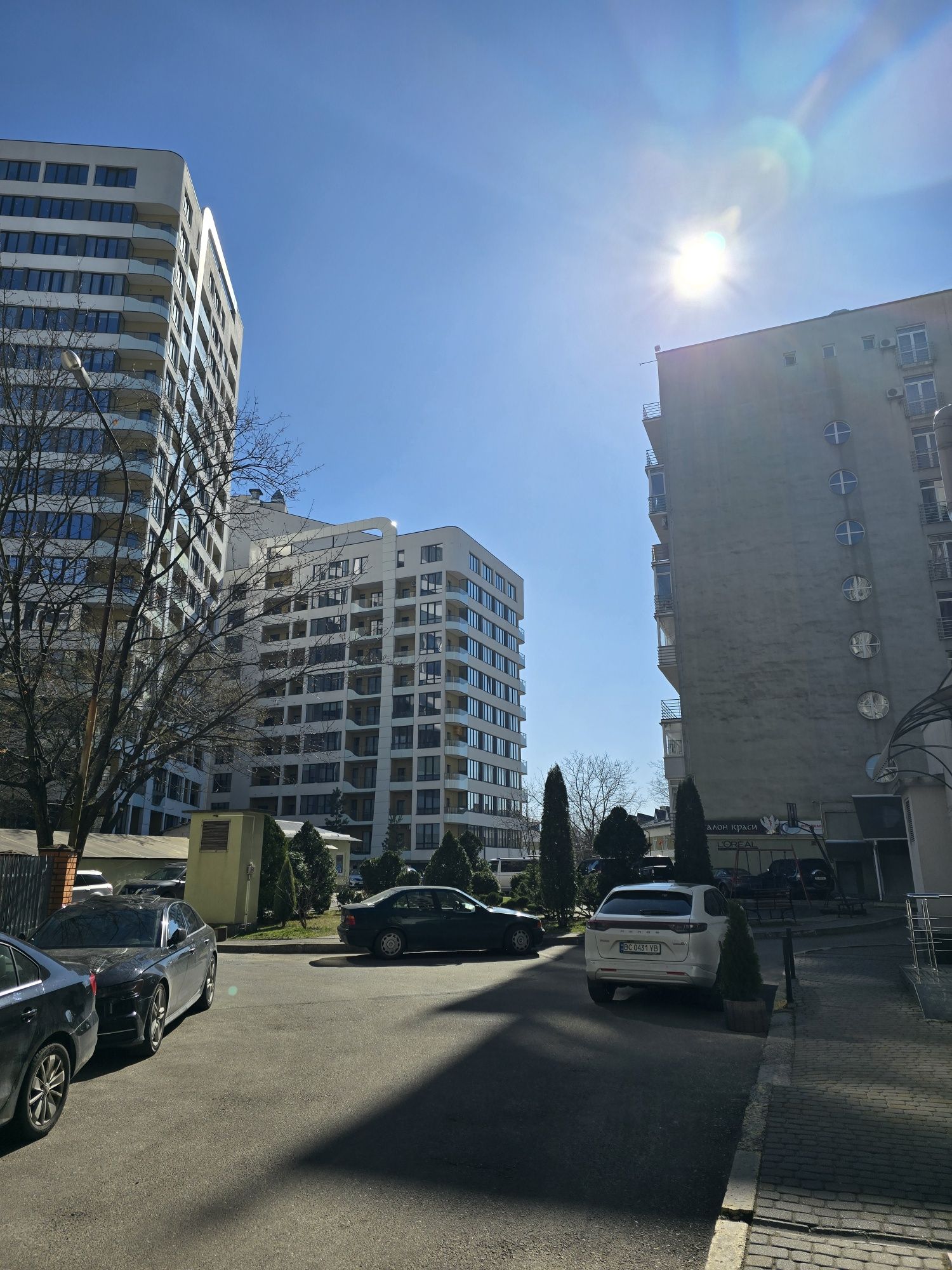 Продам комерційне приміщення | вул. Сахарова, 82