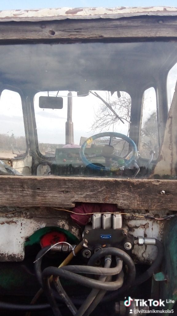 ЮМЗ 6 д 65 в гарному стані