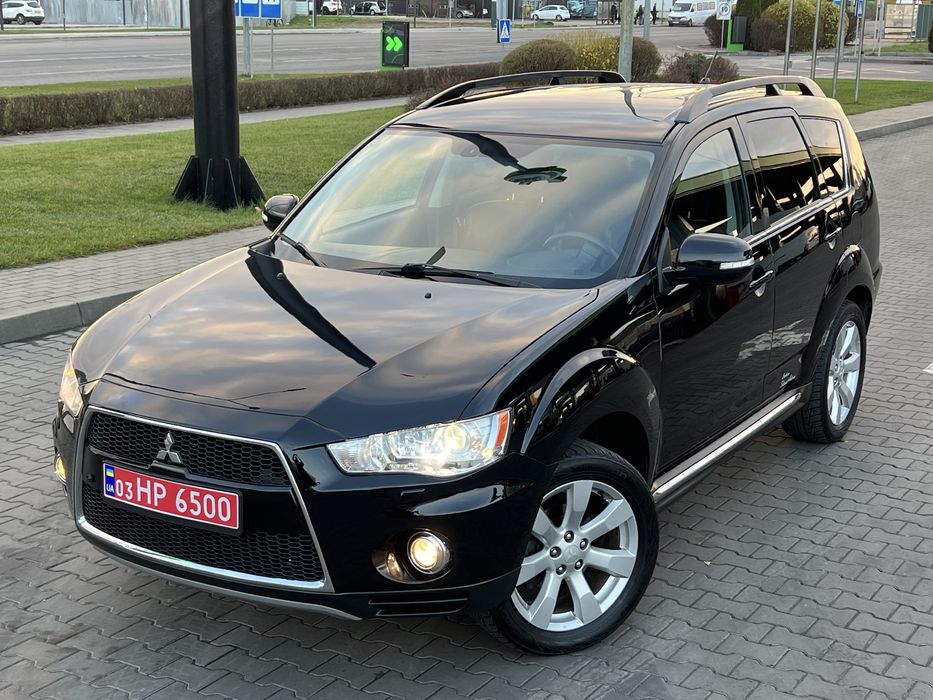 Свіжопригнаний Mitsubishi Outlander 124 тис. км.  2012 р. 2.3 дизель