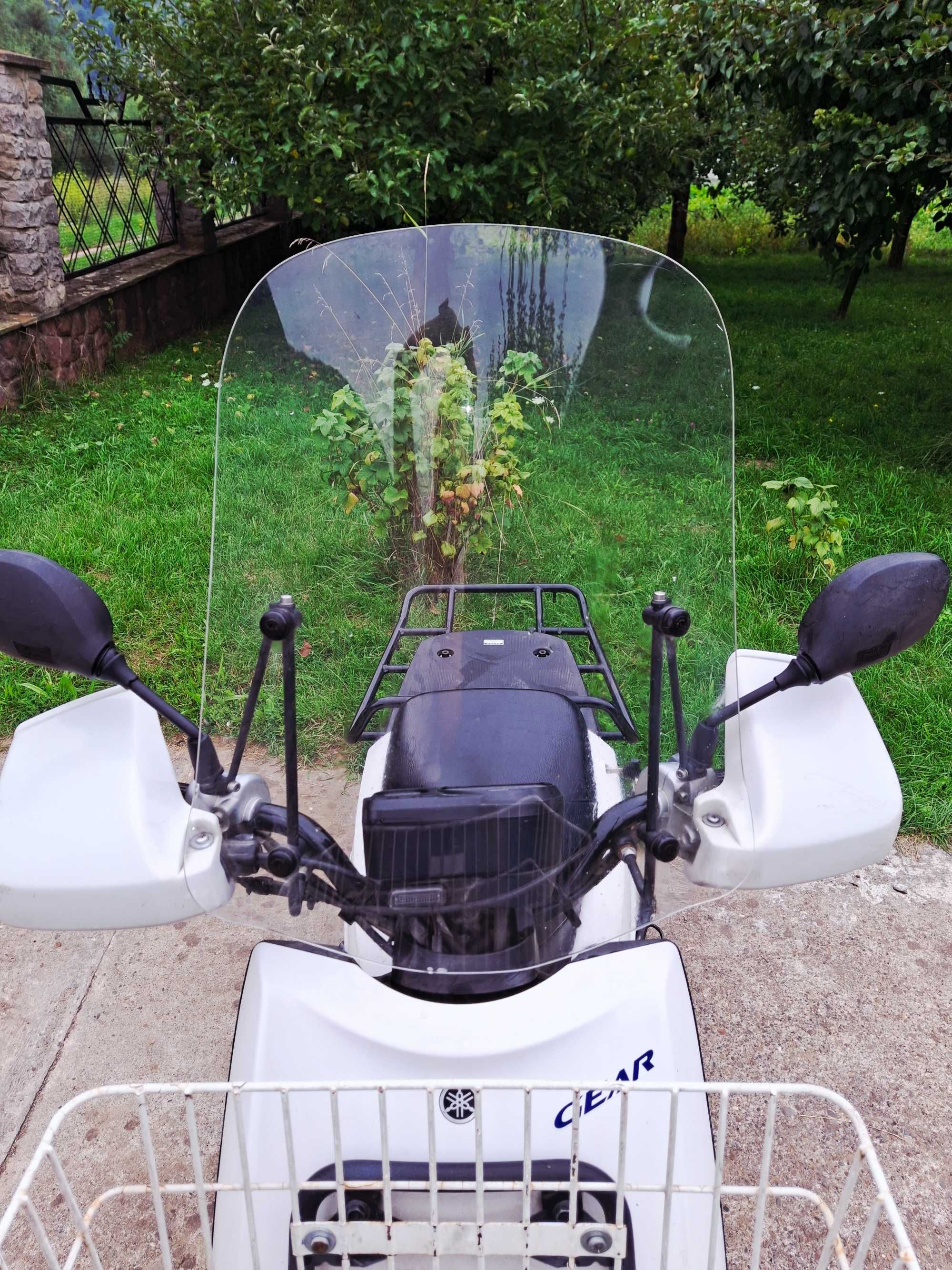 Скутер Yamaha Gear 4t. інжекторний 2012 р. у доброму стані.