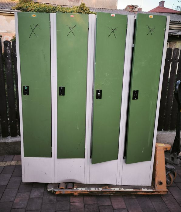 Cena za 1 segment Szafki na ubrania. Szafki pracownicze.