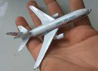 игрушка самолет моделька металл JAPAN air lines 9 на 9см