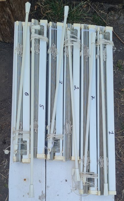 Жалюзі білого кольору