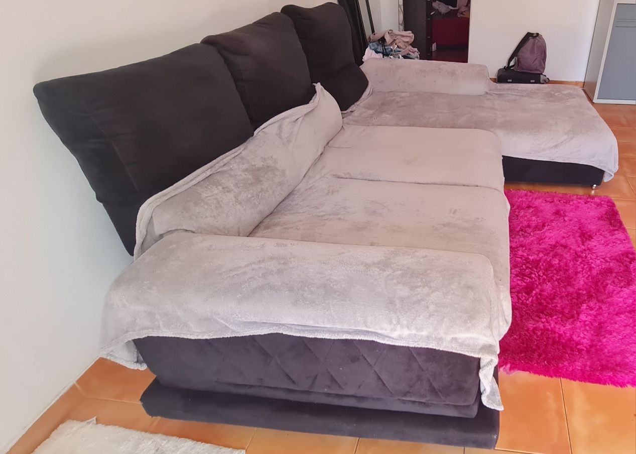 Estou a vender porque vau viver em Lisboa tenho que intregar a casa