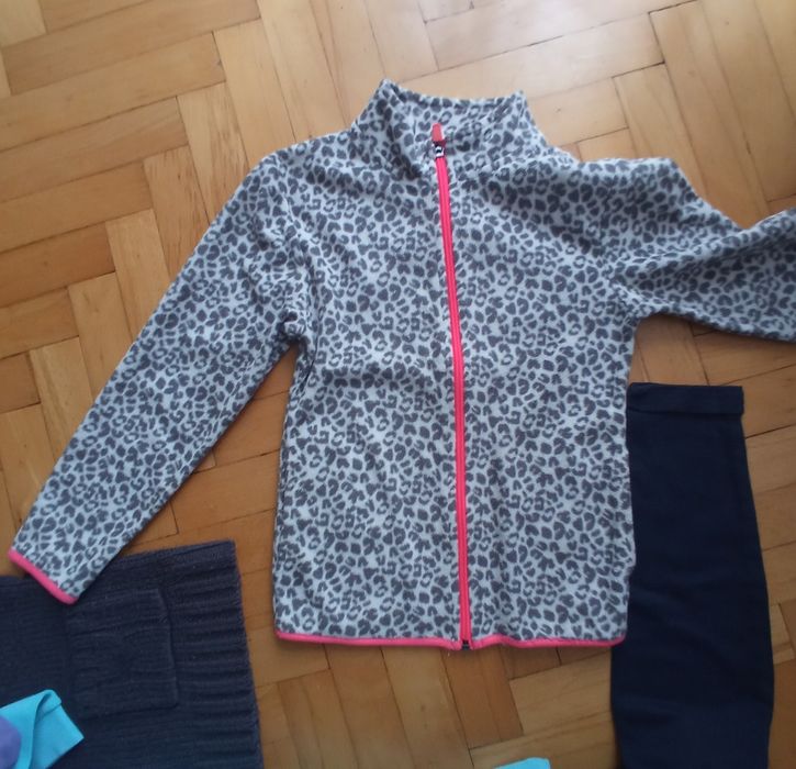 Paka 20 sztuk bluza t-shirt spodnica getry roz 122-128