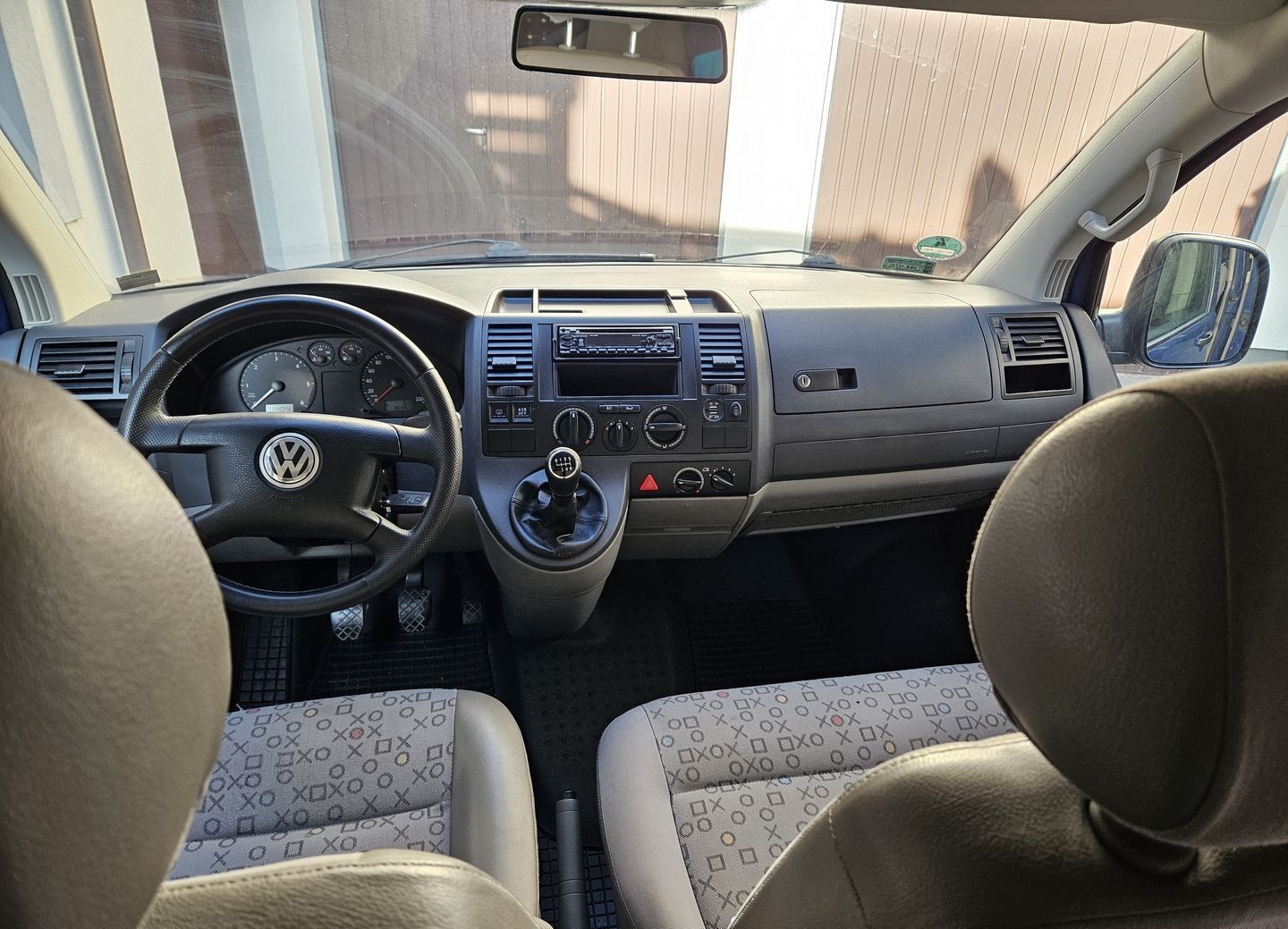 Volkswagen Caravelle 2.5 TDI під пригон на замовника без передоплат