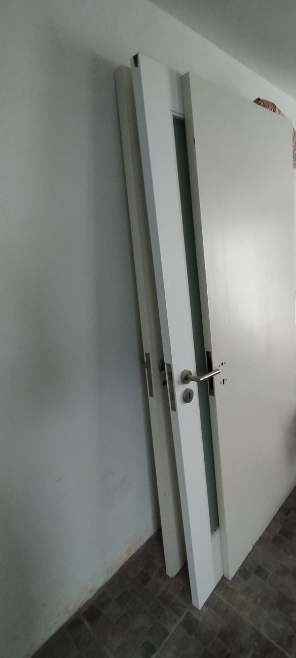 Vendo porta de madeira