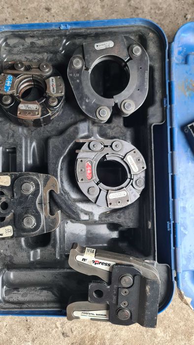 Пресс губки geberit